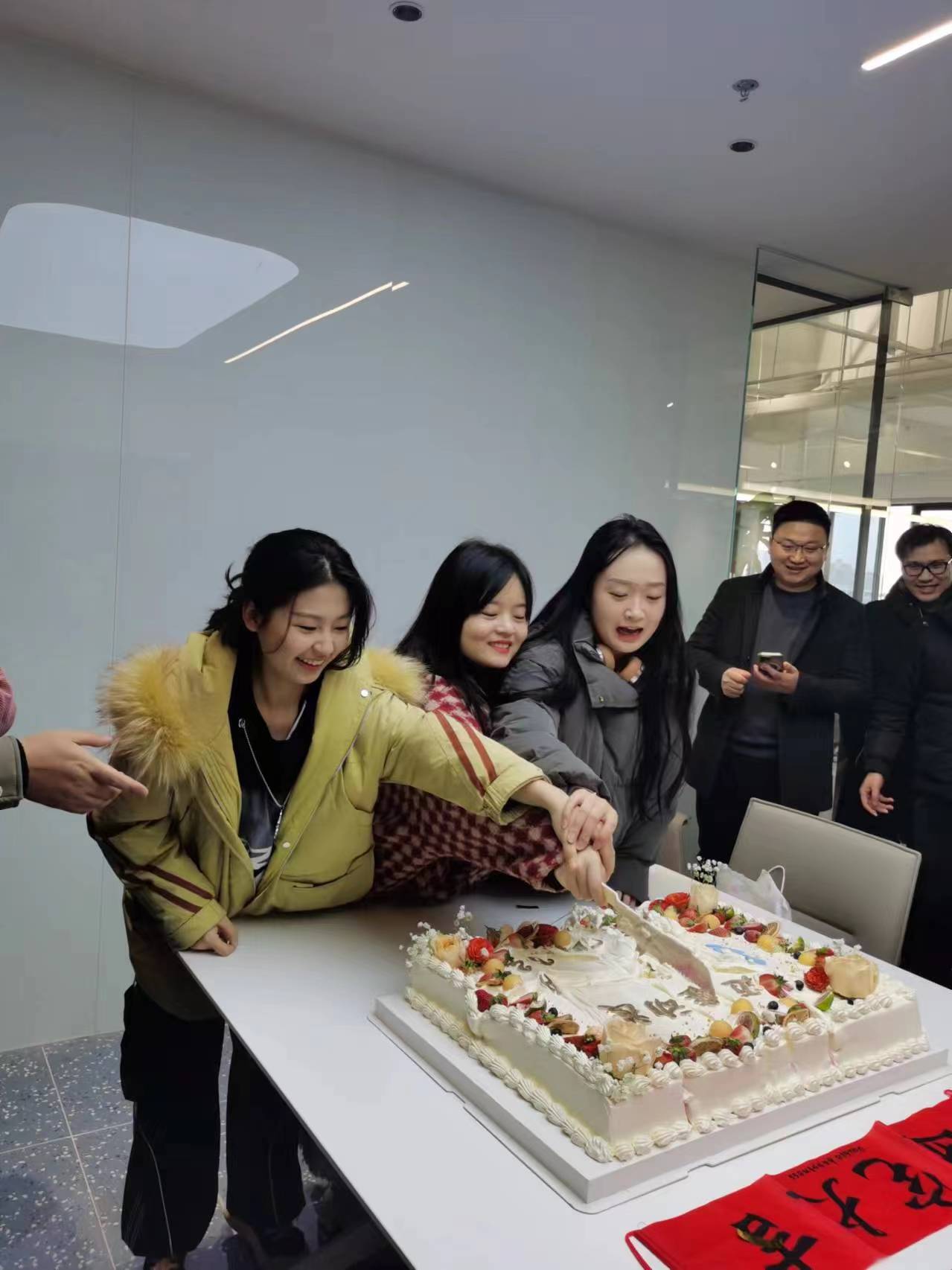 上海邁維動漫科技有限公司喜迎新年喬遷之喜：立足新起點，開啟新征程！(圖13)