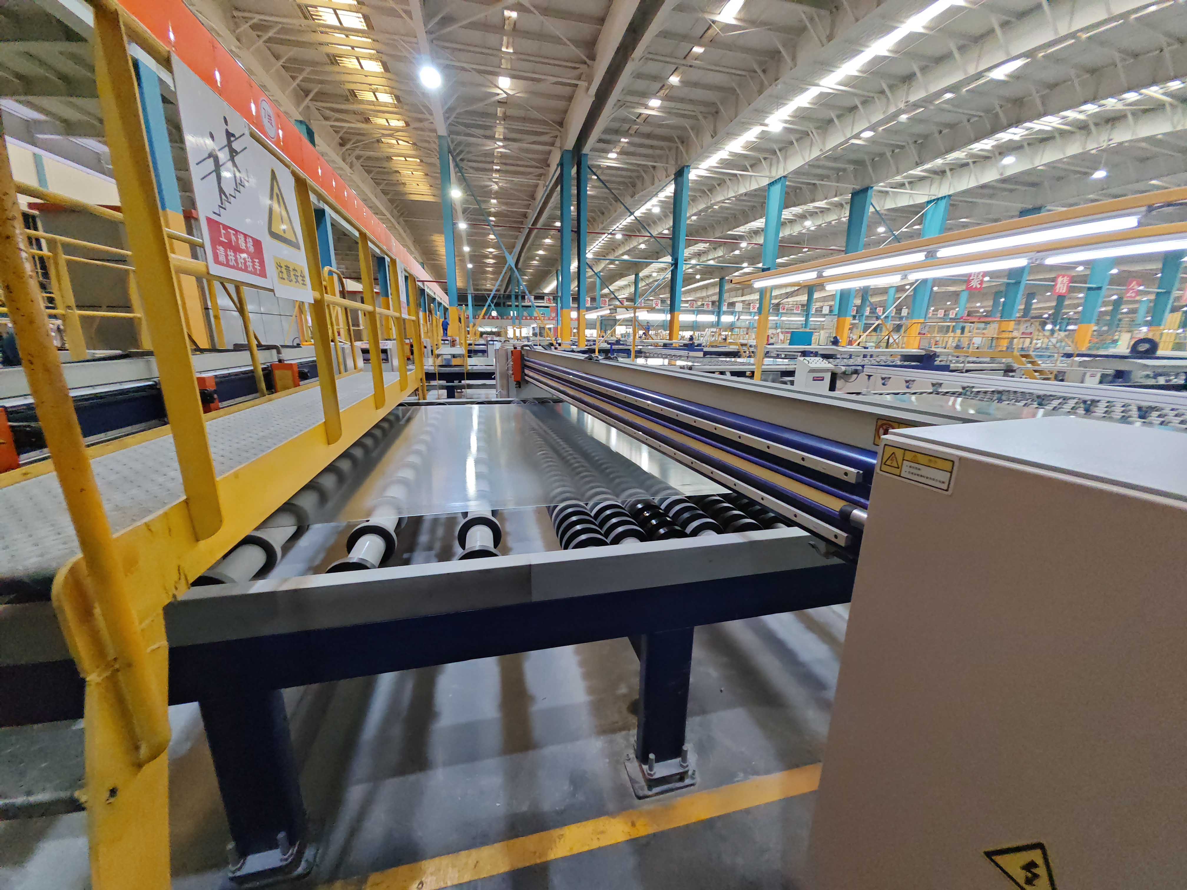 光伏玻璃生產(chǎn)線動(dòng)畫(huà)：把1600℃的核心工藝，“燒”給客戶看(圖3)